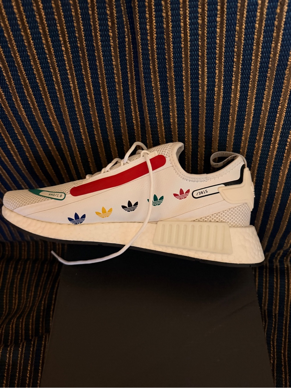adidas White Sneaker with Multicolor Trefoil Accents